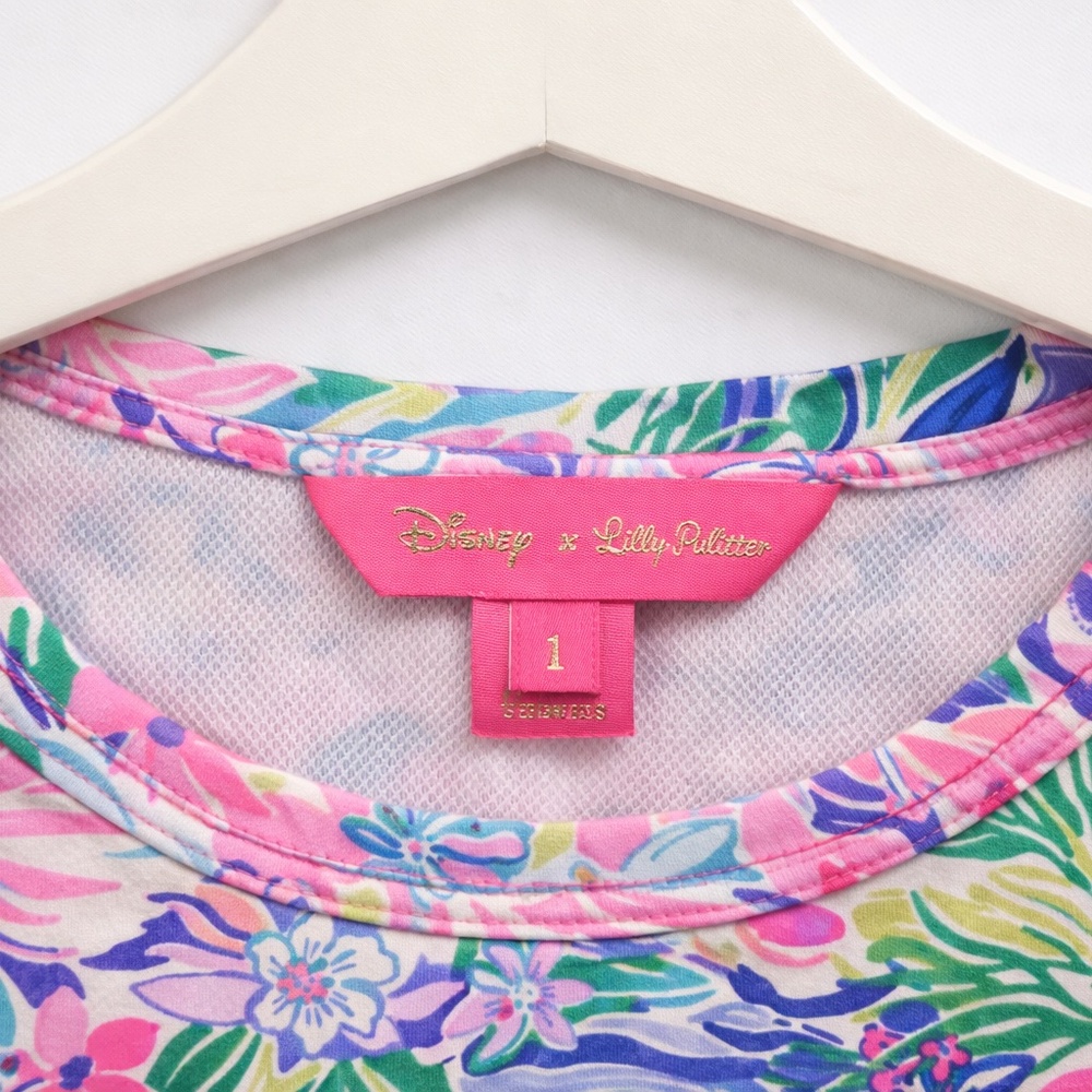 Lilly Pulitzer Disney Parks Dreamin' Minnie Mouse Daisy Duck Long Sleeve Large - Picture 3 of 5